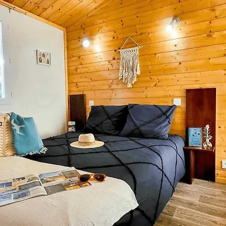 2 Etoiles - Piscine - Eebbi0 Chalet
