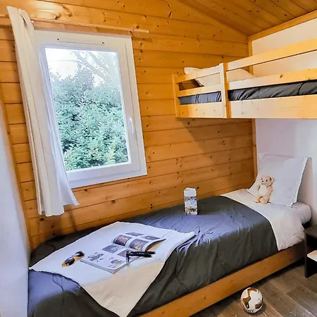 Chalet 2 Etoiles - Piscine - Eebbi0