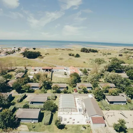 Zecamping 2 Etoiles 500M Plage Piscine Chauffee Piscine Couverte Dog Friendly * Saint-Denis-dʼOléron
